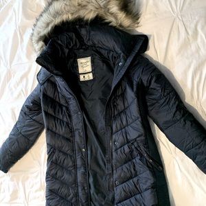 Abercrombie & Fitch Women's Quilted Hooded Puffer